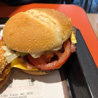 Photo taken at Burger King by isa on 8/9/2018
