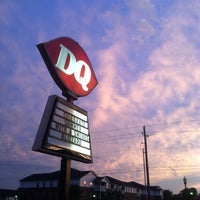 Photo taken at Dairy Queen by Lemon on 7/21/2013