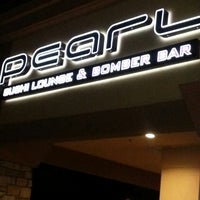 6/24/2014 tarihinde Julie S.ziyaretçi tarafından Pearl Sushi Lounge &amp;amp; Bomber Bar'de çekilen fotoğraf