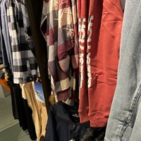 Hollister Co. 1 tip from 96 visitors