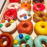 Photo taken at Krispy Kreme by DTERN on 2/8/2019