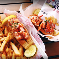 Снимок сделан в Quincy`s Original Lobster Rolls - Cape May пользователем Quincy`s Original Lobster Rolls - Cape May 6/13/2017