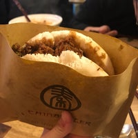 12/13/2017 tarihinde Yanran L.ziyaretçi tarafından Chin Burger Köln'de çekilen fotoğraf