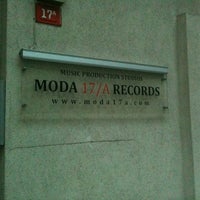 Photo taken at MODA17/A RECORDS by Nurten M. on 12/2/2012