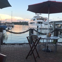 Снимок сделан в Stafford&amp;#39;s Pier Restaurant пользователем Joe M. 7/7/2017