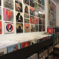 Photo taken at Waxwell Records by Dayee on 9/12/2018