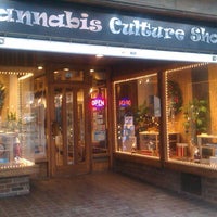 Photo taken at Friendly Stranger - Cannabis Culture Shop by Robin E. on 12/9/2012