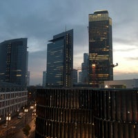 รูปภาพถ่ายที่ Mövenpick Hotel Frankfurt City โดย Tobias K. เมื่อ 11/9/2018