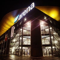 Das Foto wurde bei Rhein-Neckar Löwen in der SAP Arena von Rhein-Neckar Löwen am 11/20/2013 aufgenommen