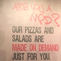 9/25/2023 tarihinde Dennis C.ziyaretçi tarafından Mod Pizza'de çekilen fotoğraf