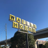 Photo taken at Waffle House by Ali B. on 10/30/2017