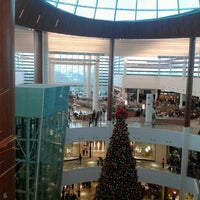 Foto tirada no(a) Praça de Alimentação por Hélio J. em 12/22/2012