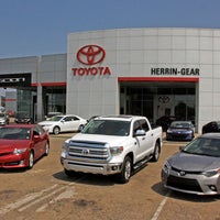 Das Foto wurde bei Herrin-Gear Toyota von Herrin-Gear Toyota am 7/8/2014 aufgenommen