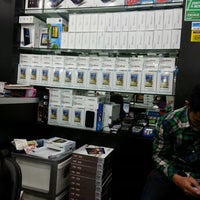 Review MEDAN SELULAR (your mobile shop)