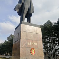 Photo taken at Памятник В.И.Ленину by Borsugg on 3/8/2019
