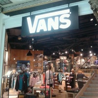 vans store near me