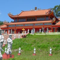 Photo taken at Templo Quan-Inn by Omar P. on 6/10/2023