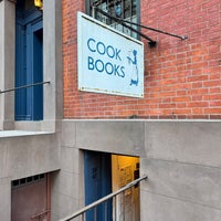 Foto tirada no(a) Bonnie Slotnick Cookbooks por Brian B. em 2/16/2024