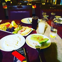 Das Foto wurde bei Taş Mahal Restaurant von Berat S. am 1/18/2023 aufgenommen