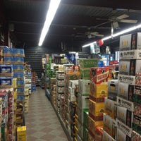 5/2/2015에 Frank  V.님이 Sunset Beer Distributor에서 찍은 사진