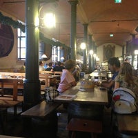 Augustiner Braustuben Bavarskij Restoran V Munchen