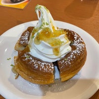 Photo taken at Komeda&amp;#39;s Coffee by ななぴよ on 3/11/2023