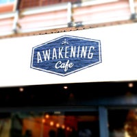 Foto tirada no(a) Awakening Café por Lil em 12/13/2012