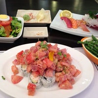 6/27/2013에 Heather H.님이 Shiki Sushi에서 찍은 사진