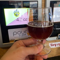 Photo taken at Draft Taproom by Robert B. on 2/21/2020