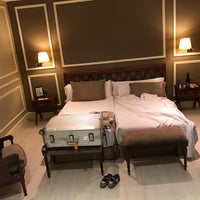 Photo taken at Hotel Catalonia Las Cortes by 재은 백. on 2/11/2018