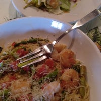 Photo taken at Olive Garden by Gil F. on 8/21/2018