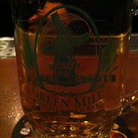 Foto diambil di Green Mill Restaurant &amp;amp; Bar oleh Mollie C. pada 12/21/2012