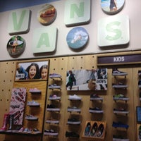 vans store u village