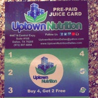 Foto tirada no(a) Uptown Nutrition LLC. por Uptown N. em 11/22/2013