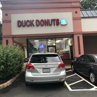 Foto scattata a Duck Donuts da R il 7/23/2018