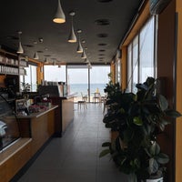 Foto tirada no(a) Starbucks por RAHAF em 11/6/2023
