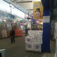 Photo taken at Super Tiendazz by Rodrigo d. on 12/7/2012