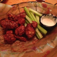 Photo taken at Applebee&amp;#39;s Grill + Bar by Amberly Y. on 1/22/2013