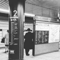 Photo taken at Den-en-toshi Line Shibuya Station (DT01) by Jason G. on 3/29/2016