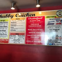 Photo taken at Chubby Chicken by Ritchie D. on 5/16/2017