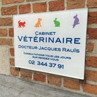 Photo taken at Veterinaire Rauis by Cédric P. on 7/9/2016