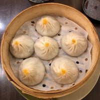 Photo taken at Kung Fu Little Steamed Buns Ramen by MH . on 6/15/2019