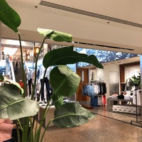 Photo taken at Banana Republic by MH . on 4/30/2019