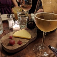 Снимок сделан в Barcelona Wine Bar Restaurant пользователем Carol H. 11/5/2019