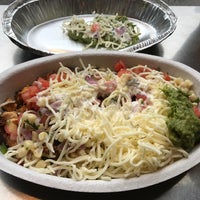 Photo taken at Chipotle Mexican Grill by Blink2HappyDays on 9/5/2017