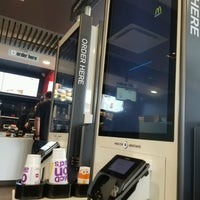 Photo taken at McDonald&amp;#39;s by Jesse R. on 9/30/2016