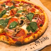 7/5/2018 tarihinde Mizuho .ziyaretçi tarafından Blaze Pizza'de çekilen fotoğraf