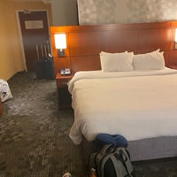 Photo taken at Courtyard by Marriott Newark Downtown by Roberto S. on 1/3/2022