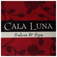 10/13/2013 tarihinde Cala Luna Salon &amp;amp; Spaziyaretçi tarafından Cala Luna Salon &amp;amp; Spa'de çekilen fotoğraf