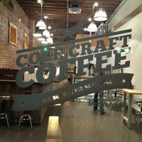 รูปภาพถ่ายที่ Cole Craft Coffee โดย Scott M. เมื่อ 9/17/2013